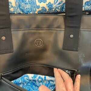 Lululemon Yoga and Gym Bag, similar to the Happy Hatha Hour